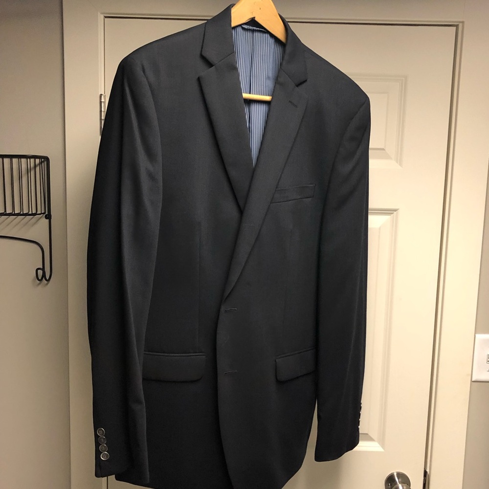 Men’s Navy Blazer. Calvin Klein. 42L.